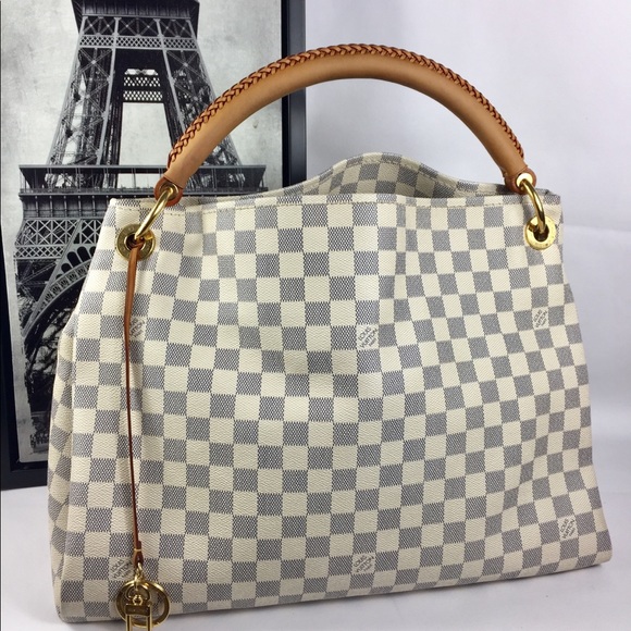 STUNNING⭐️ARTSY⭐️MM AZURE LOUIS VUITTON - Picture 2 of 8